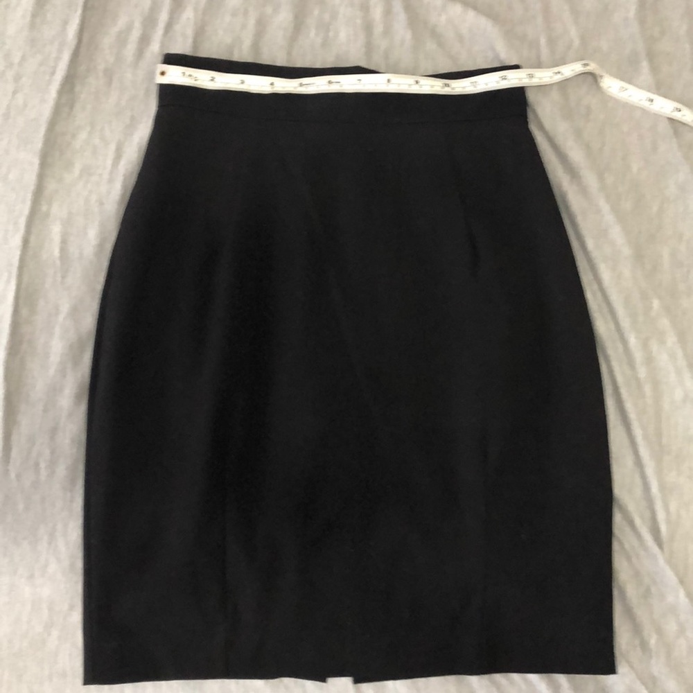 H&M black pencil skirt size 4